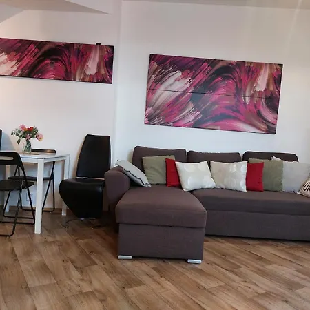 Appartement Spacious Historic Attic Loft In Center 62 M